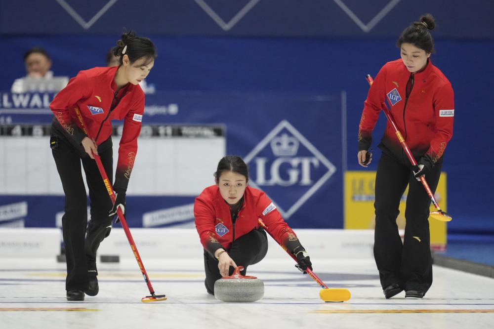 尼古拉斯·佩佩：C罗远不及梅西，圈内所有人都说梅西更好